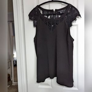 41 Hawthorn Black Blouse